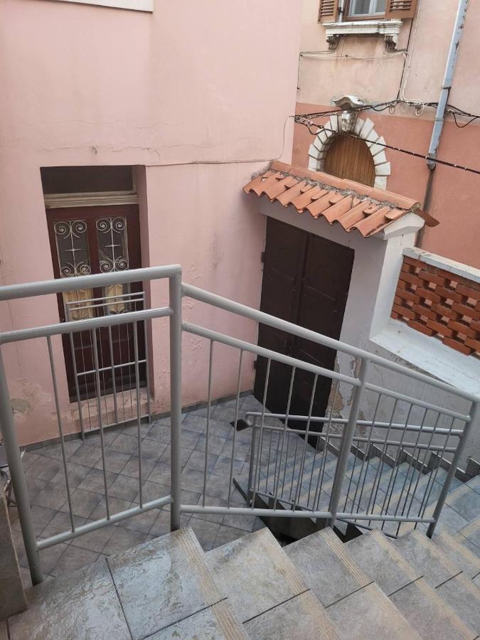 Ferienwohnung Apartma Jelena Koper Exterior foto