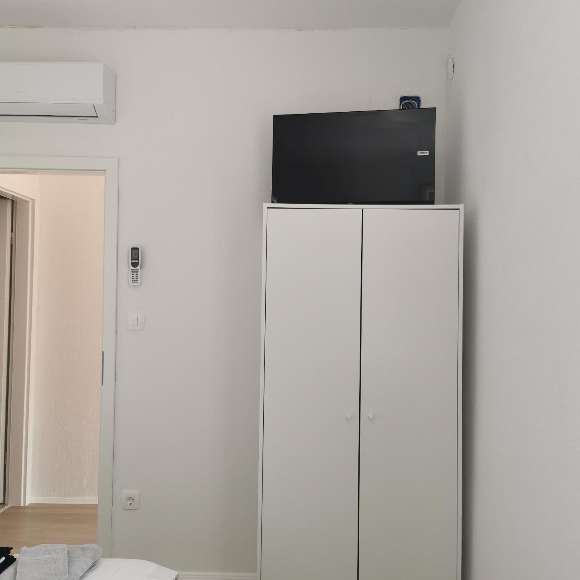 Ferienwohnung Apartma Jelena Koper Exterior foto